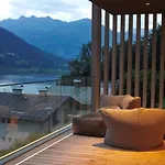 Bear & Bison View * Τσελ αμ Ζέε
