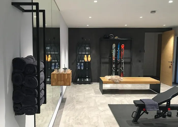 Bear & Bison View Апартаменты *