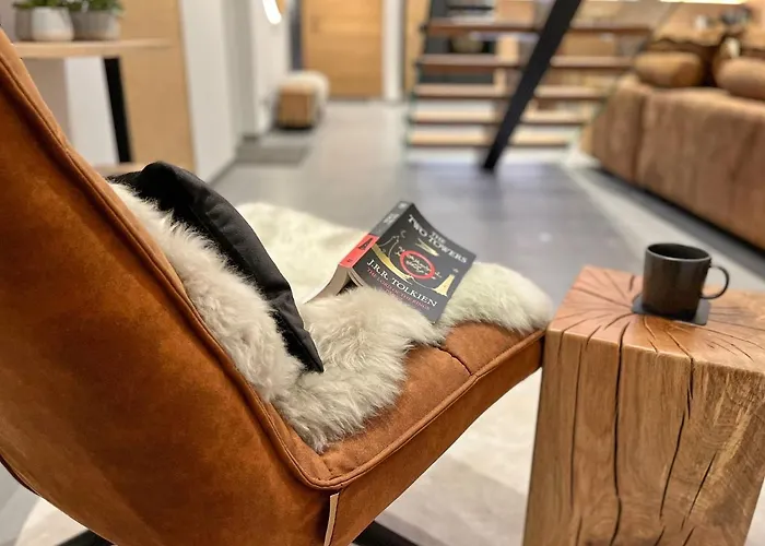 Bear & Bison View Целль-ам-Зе