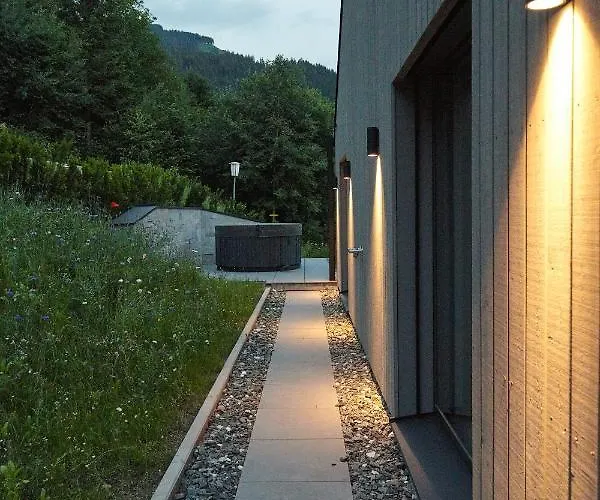 Bear & Bison View Apartament Zell am See